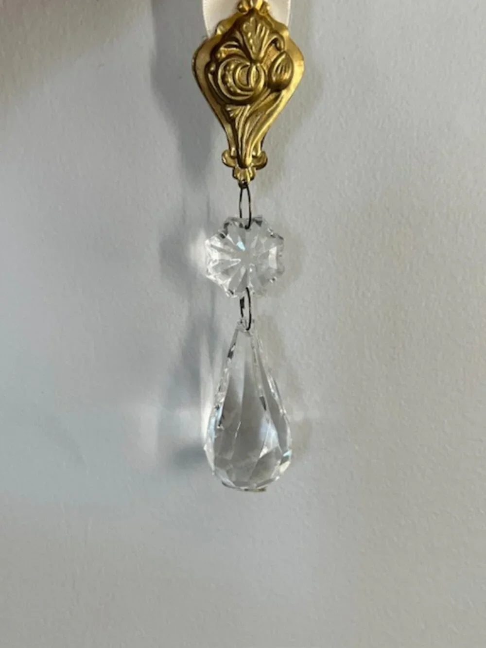 Vintage Tear Drop Ornaments Chandelier Prisms Suncatchers Hanging Pair